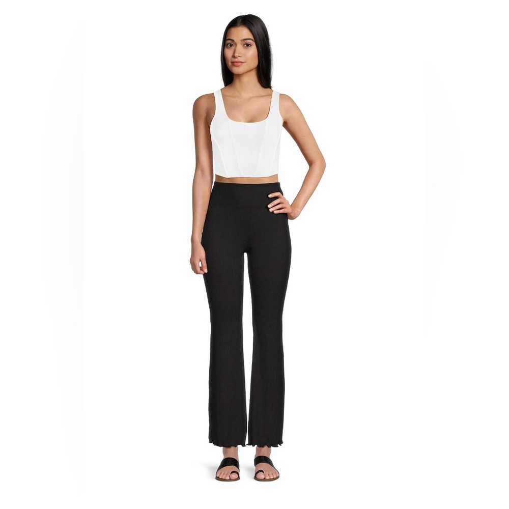 No Boundaries Women's Juniors Ribbed Flare Lettuce Hem Pants